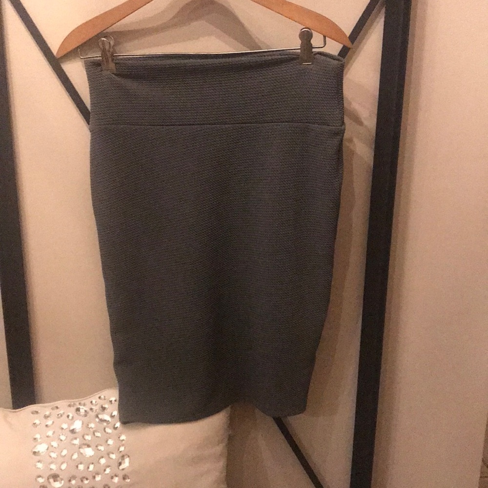 Lularoe Cassie Pencil Skirt (small)